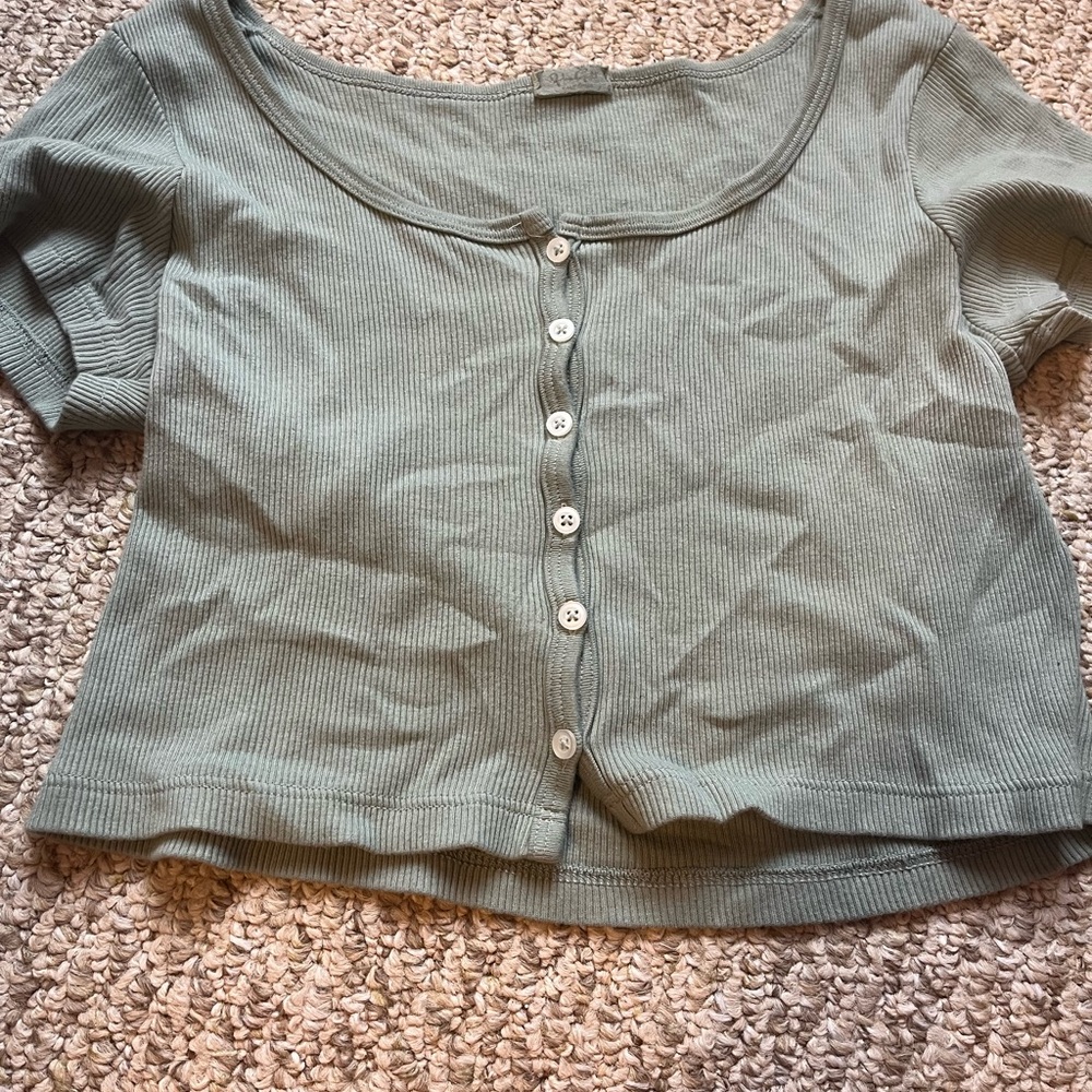 Brandy Melville green top